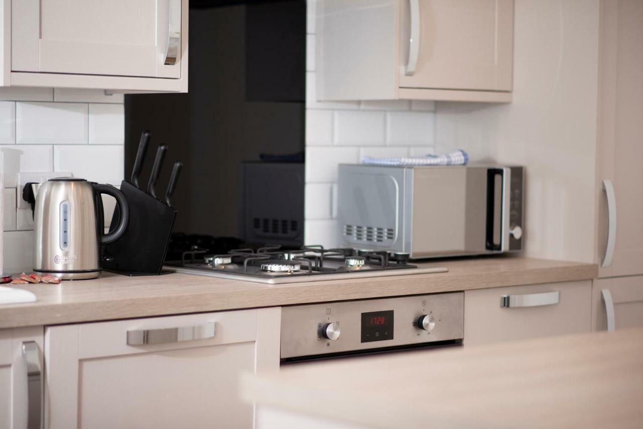 Flat A - Spacious Ground Floor, 1 Bedroom Apartment In Central Southsea, ポーツマス エクステリア 写真