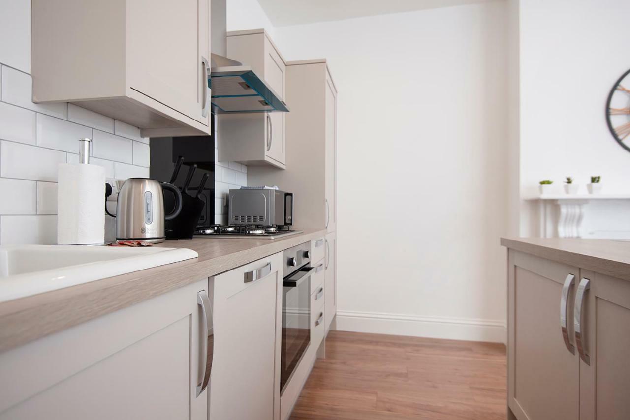 Flat A - Spacious Ground Floor, 1 Bedroom Apartment In Central Southsea, ポーツマス エクステリア 写真
